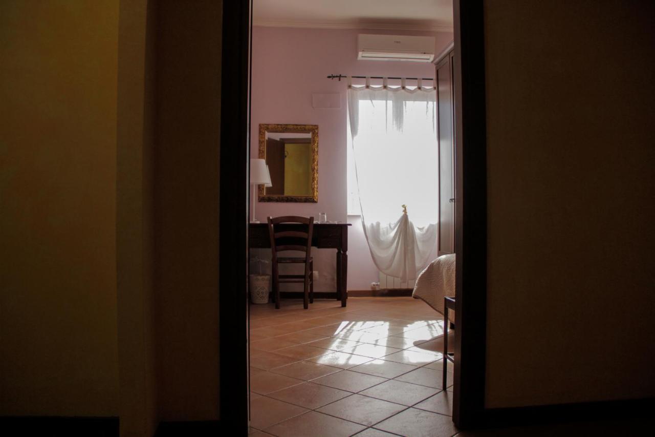 Bed and Breakfast Il Casale Di Gardenia Чезано Экстерьер фото